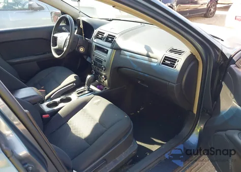 2012 Ford Fusion Se z USA, uszkodzony, nr VIN 3FAHP0HA2CR171631